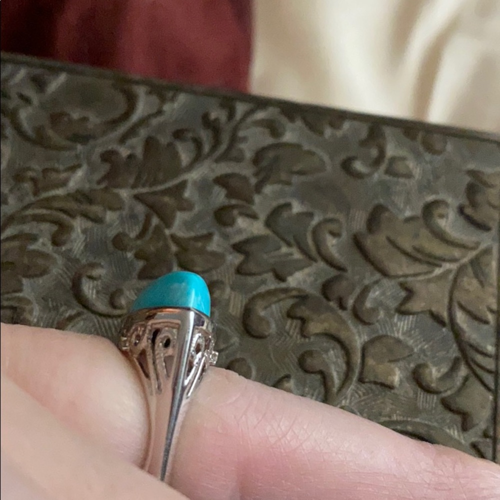 Ring - Picture 2 of 6